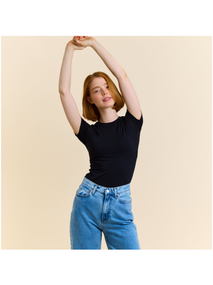 Tighty T Shirt black 2 3000x