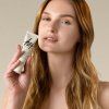 5945 sensitive spf50 daily sun fluid model